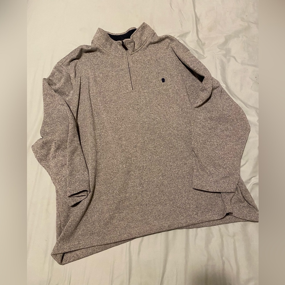 Izod sweater